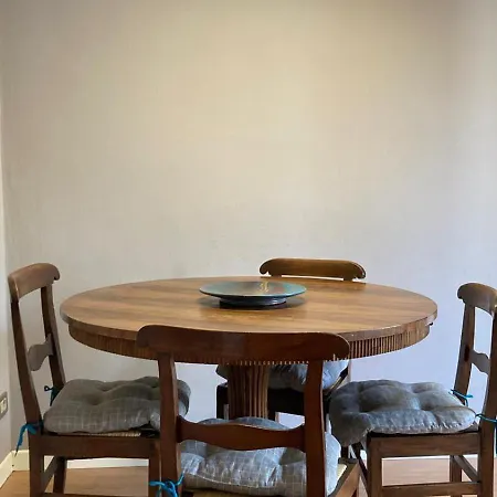 Apartment Giulia Flat - Metro Lambrate & Terrace Milan
